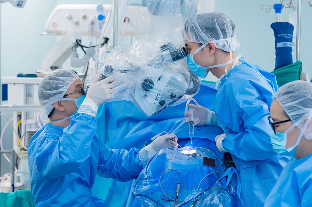 Hành trình tìm lại nụ cười cho những phụ nữ nhiều năm sợ soi gương

